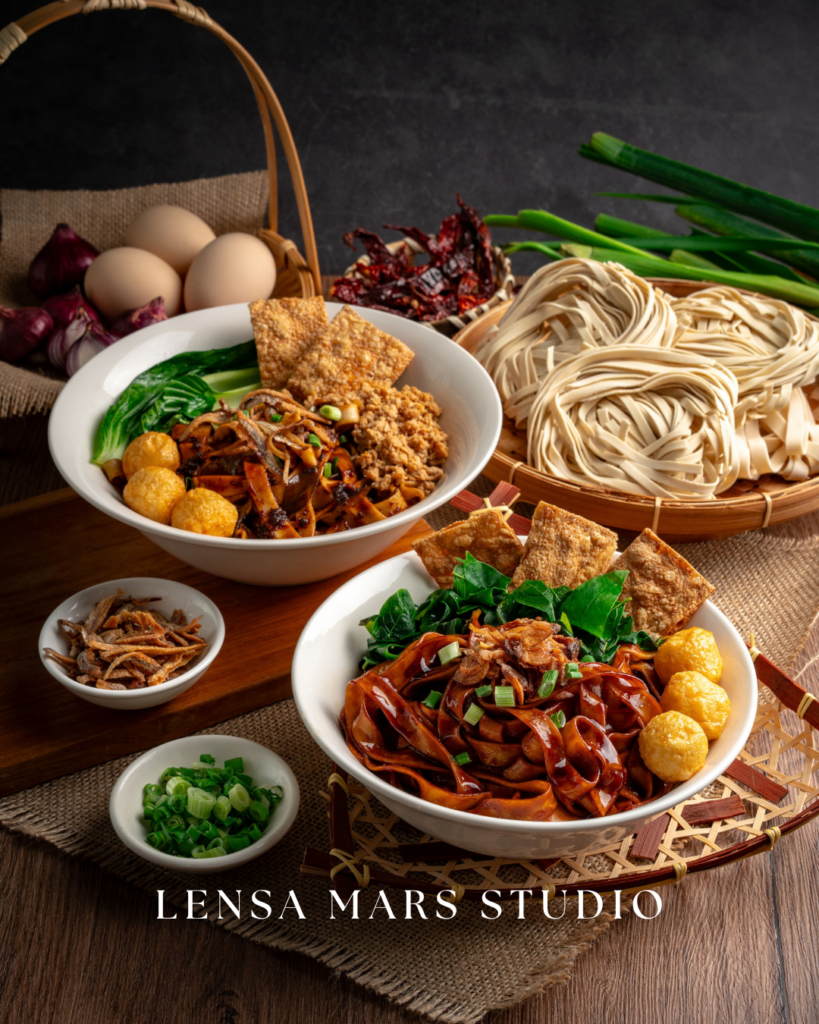 CHILI PAN MEE