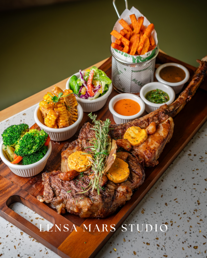 TOMAHAWK